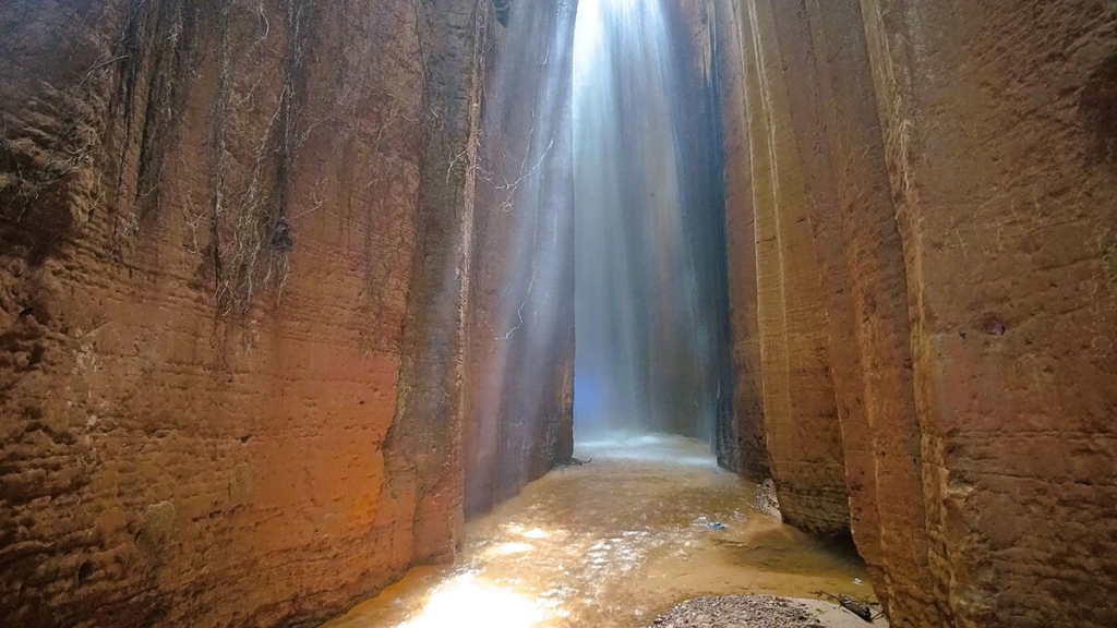 Awhum Waterfall & Cave, Enugu