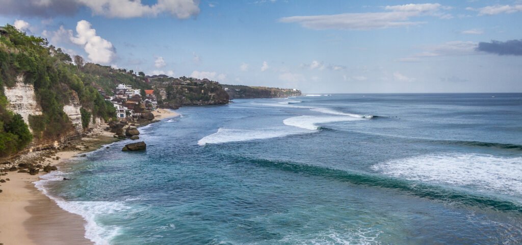 Bingin Beach, Bali: Local sides of Bali
