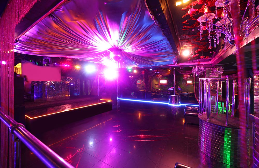 Dance pub, Bangkok